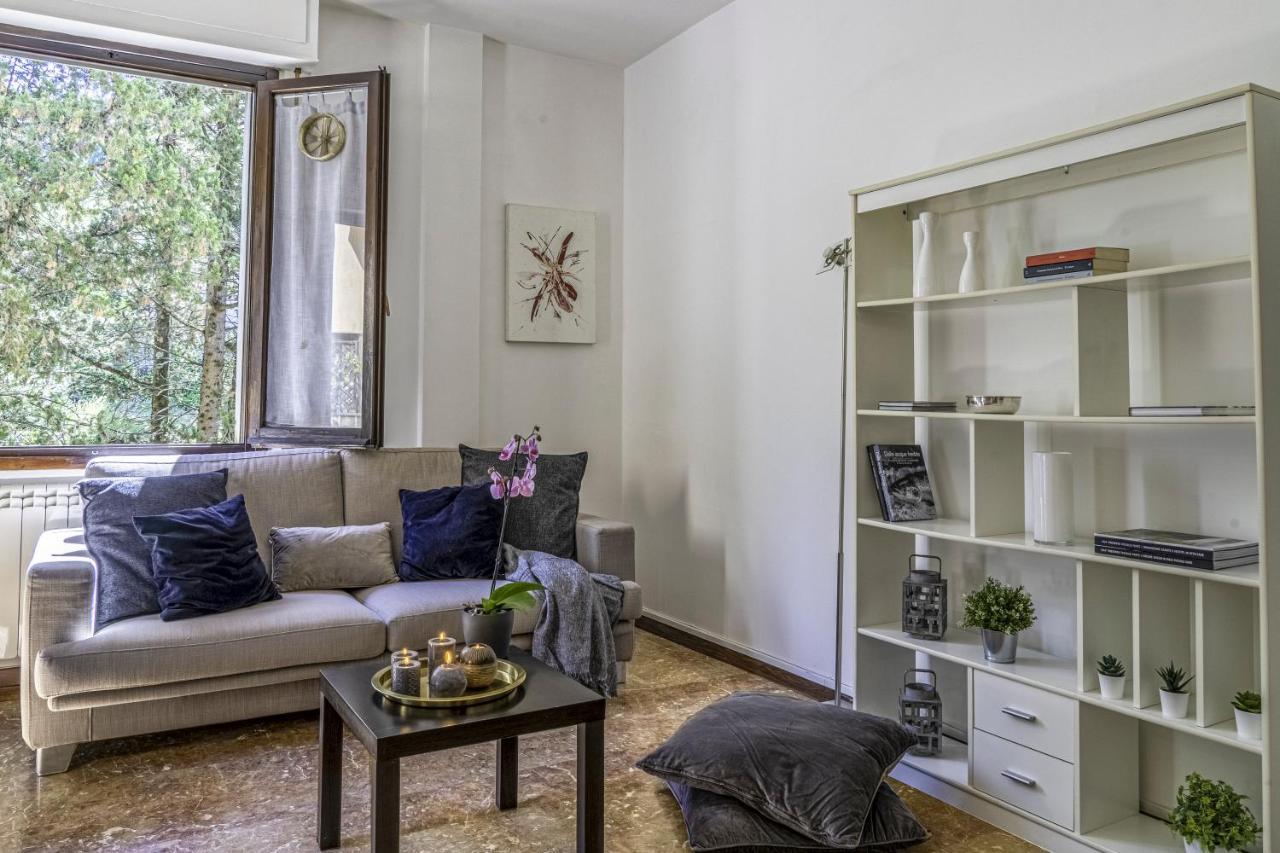 Cozy Roman Apartment With Parking Florence Exterior photo